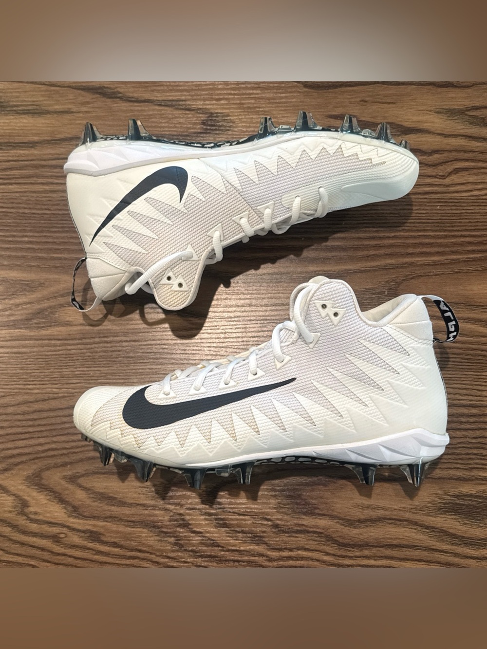 Size 10 Nike Alpha Menace Pro Mid TD Football Cleats White AJ6604-102